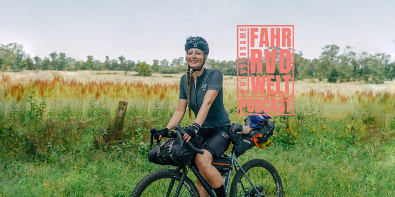 Die Wundersame Fahrradwelt titelbild mit Frau auf Gravelbikr