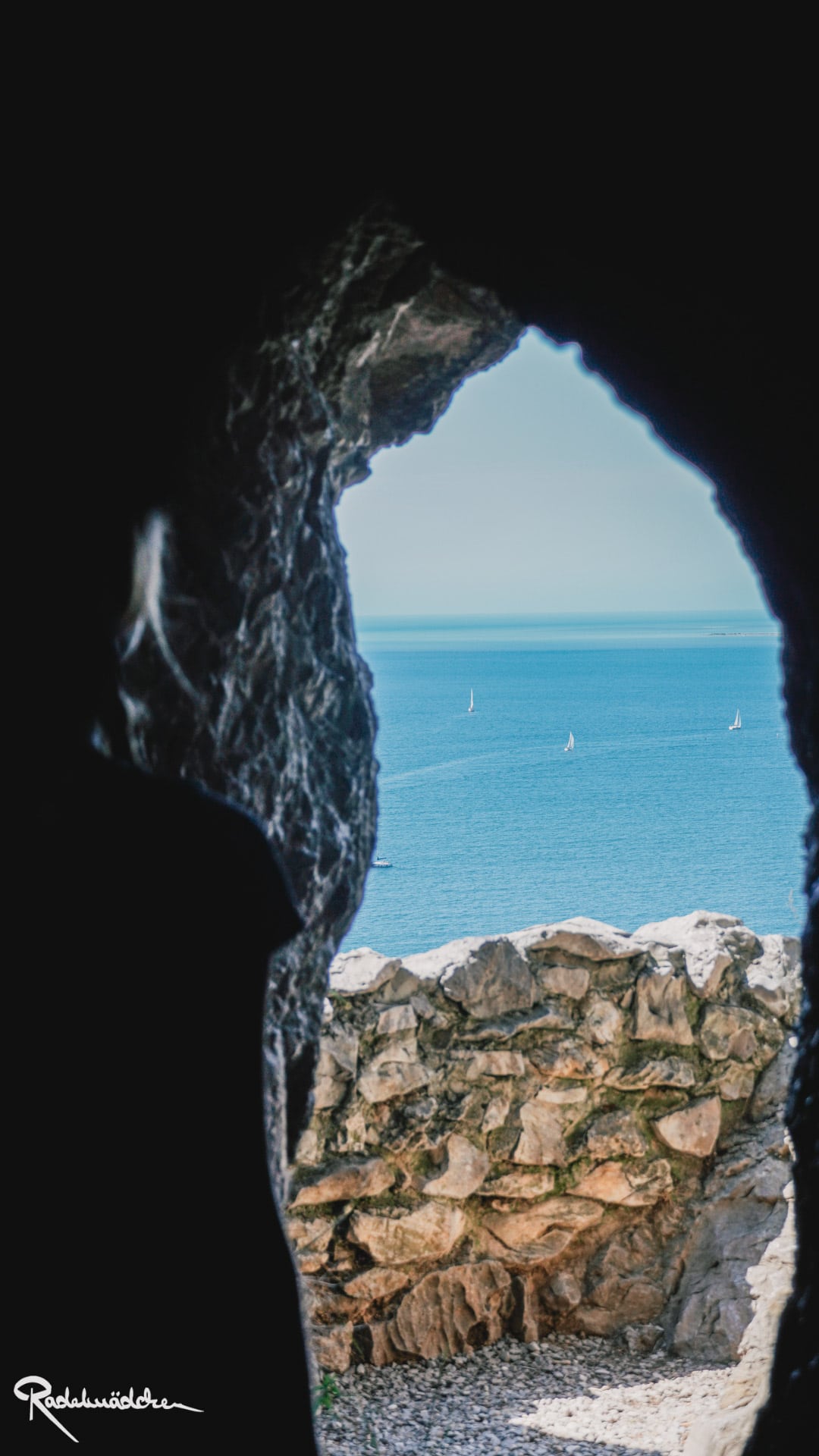 Meeresblick auch einer Höhle